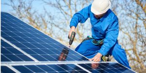 Installation Maintenance Panneaux Solaires Photovoltaïques à Romange